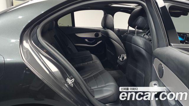 Mercedes-Benz C-Class (W205) C220 d 4MATIC 2020 — фото 11