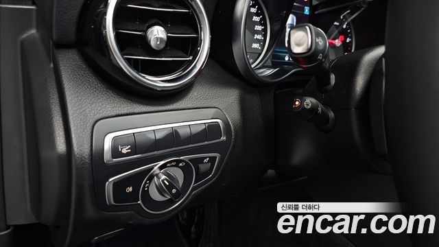 Mercedes-Benz C-Class (W205) C220 d 4MATIC 2020 — фото 29