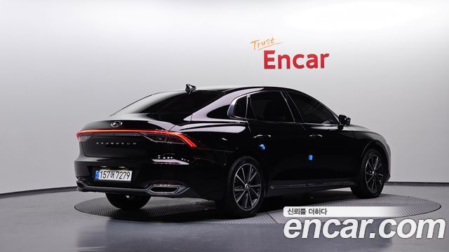 Hyundai Grandeur (IG) 2.5 Le Blanc 2023 — фото 2