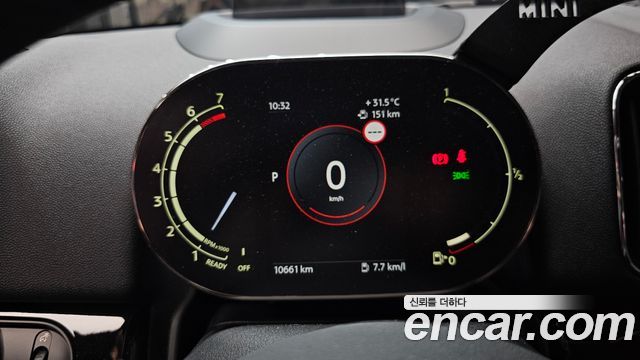 MINI Cooper Countryman Classic Plus Launch Pack 2nd Gen 2023 — фото 8