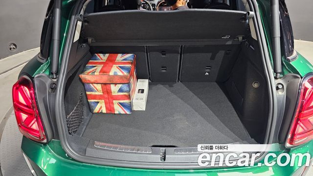 MINI Cooper Countryman Classic Plus Launch Pack 2nd Gen 2023 — фото 30