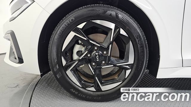Kia K5 (III) 2.0 Prestige 2024 — фото 5