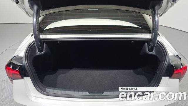 Kia K5 (III) 2.0 Prestige 2024 — фото 21
