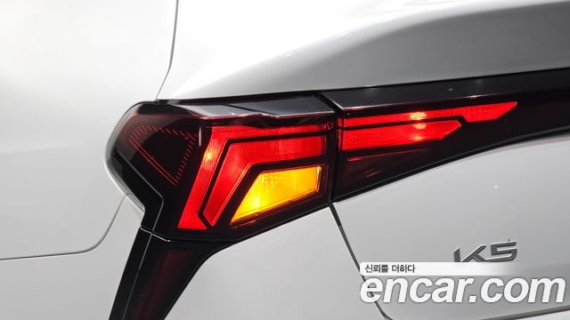 Kia K5 (III) 2.0 Prestige 2024 — фото 29