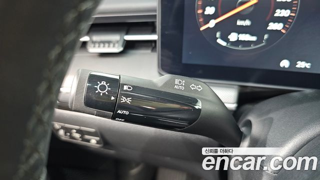 Kia K5 (III) 2.0 Prestige 2024 — фото 36