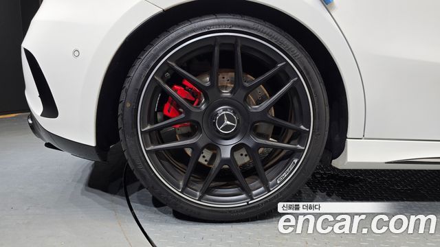 Mercedes-Benz A-Class (W177) AMG A45 S 4MATIC+ Hatchback 2025 — фото 5