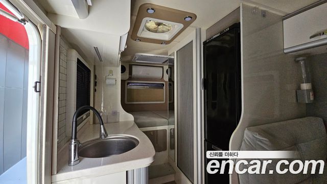 Hyundai Grand Starex Camping car 2021 — фото 11