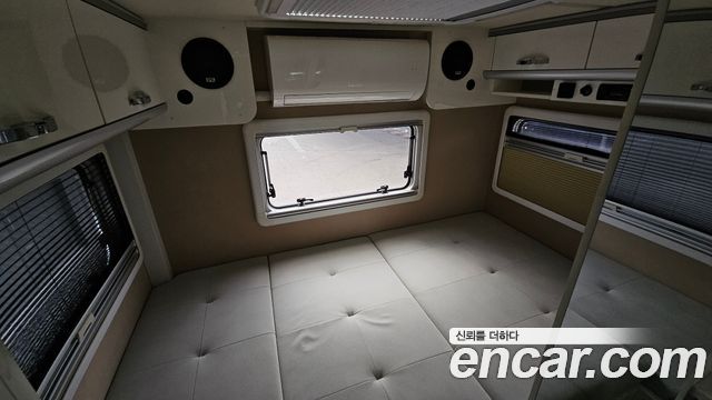 Hyundai Grand Starex Camping car 2021 — фото 12