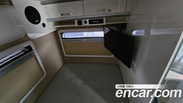 Hyundai Grand Starex Camping car 2021 — фото 13