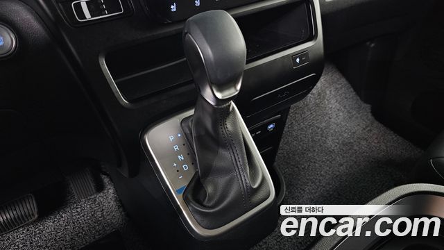 Hyundai Staria L3.5 Cargo 5-Seater Modern 2025 — фото 9