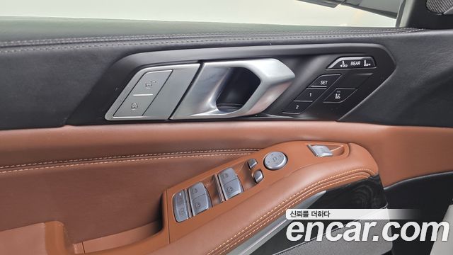 BMW X7 (G07) xDrive 40d Design Pure Excellence 7-Seater 2022 — фото 29