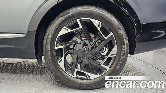 Kia Sportage (V) Gasoline 1.6 Turbo 2WD Signature 2022 — фото 21