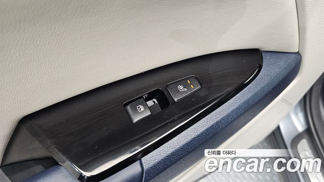 Kia Sportage (V) Gasoline 1.6 Turbo 2WD Signature 2022 — фото 28