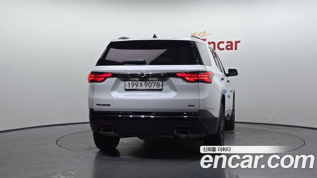 Chevrolet Traverse 3.6 AWD Redline 2023 — фото 4