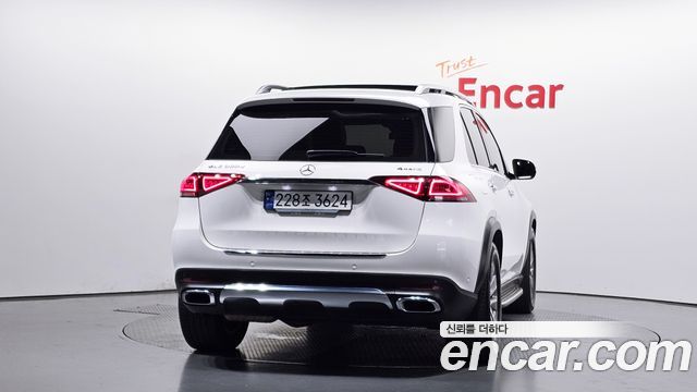 Mercedes-Benz GLE-Class (W167) GLE300d 4MATIC 2023 — фото 4