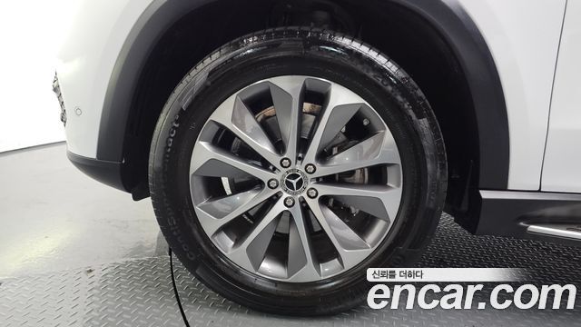 Mercedes-Benz GLE-Class (W167) GLE300d 4MATIC 2023 — фото 5