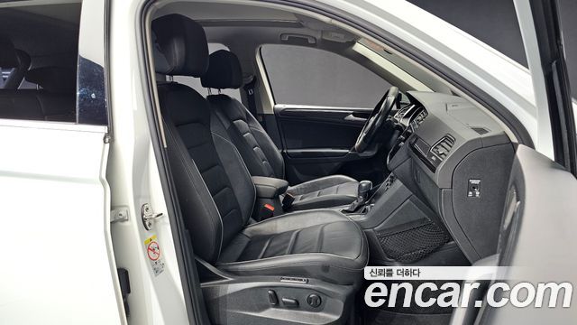 Volkswagen Tiguan (II) 2.0 TDI Prestige 2018 — фото 16