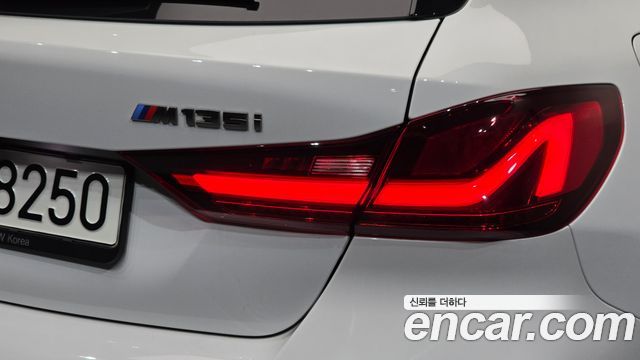 BMW 1 Series (F40) M135i xDrive First Edition 2022 — фото 23
