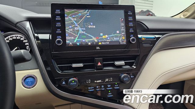 Toyota Camry (XV70) 2.5 XLE Hybrid 2022 — фото 14
