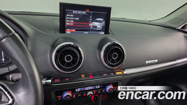 Audi A3 Spotback e-tron 8V 2016 — фото 14