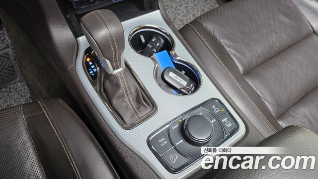 Jeep Grand Cherokee 3.0 Diesel Overland Summit WK2 2018 — фото 9