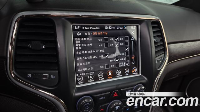 Jeep Grand Cherokee 3.0 Diesel Overland Summit WK2 2018 — фото 16