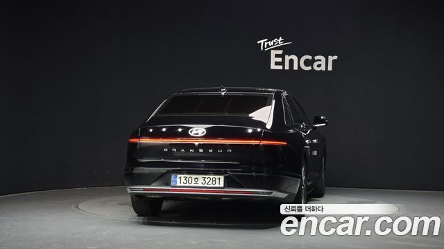 Hyundai Grandeur (GN7) 2,5 Gasoline 2WD Premium 2023 — фото 4