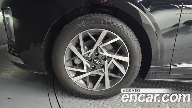 Hyundai Grandeur (GN7) 2,5 Gasoline 2WD Premium 2023 — фото 5