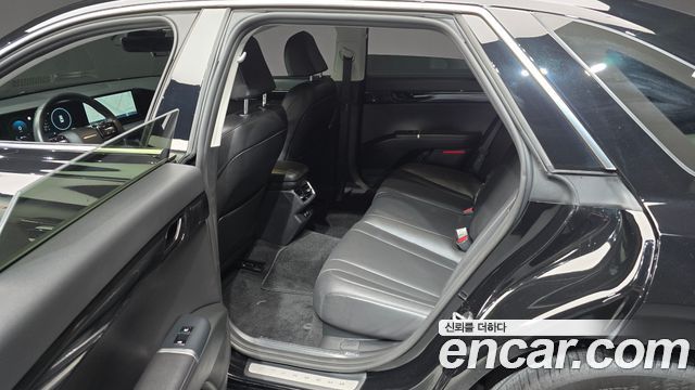 Hyundai Grandeur (GN7) 2,5 Gasoline 2WD Premium 2023 — фото 15