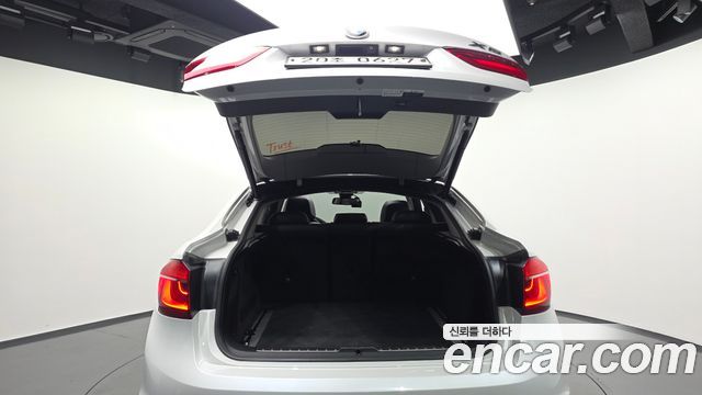 BMW X6 (F16) xDrive 30d 2016 — фото 20