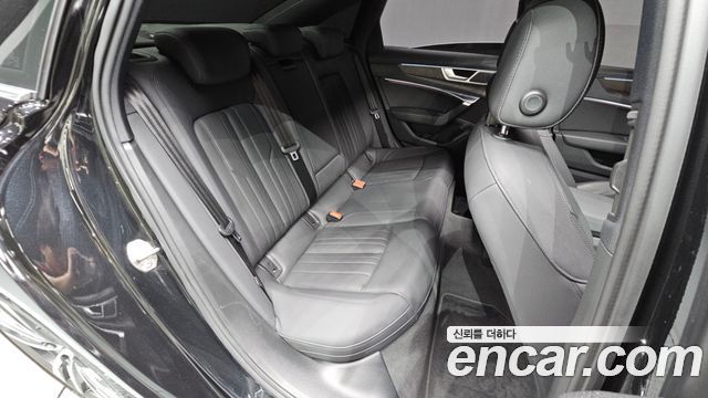 Audi A6 (C8) 45 TFSI Premium 2022 — фото 15