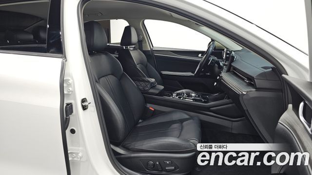 Kia K5 (III) 2.0 Noblesse 2024 — фото 11