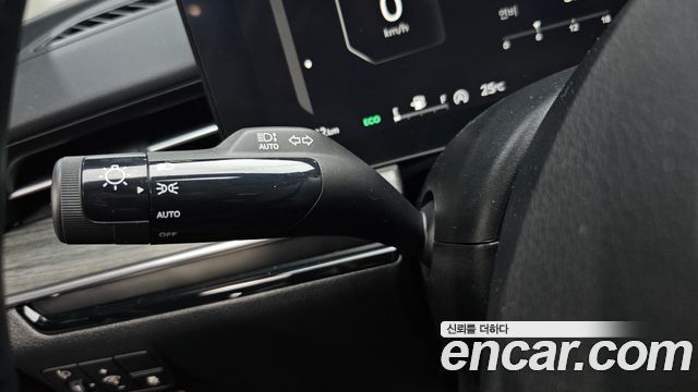 Kia K5 (III) 2.0 Noblesse 2024 — фото 27