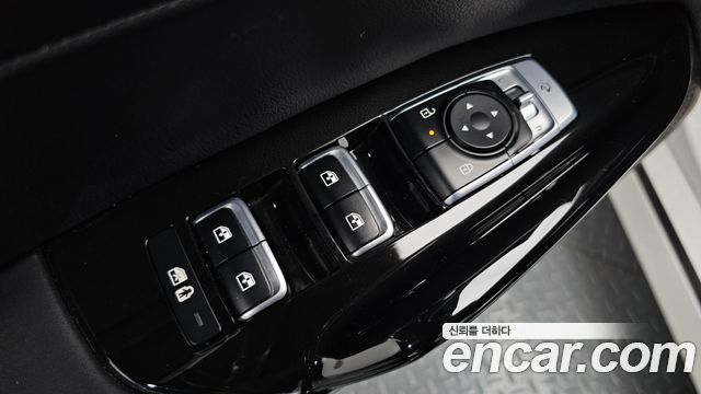 Kia K5 (III) 2.0 Noblesse 2024 — фото 31