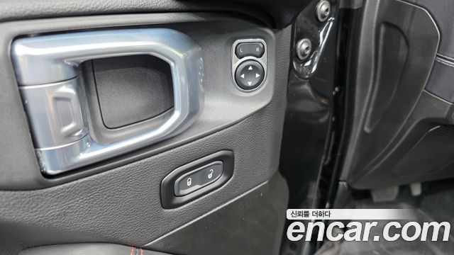 Jeep Wrangler (JL) 2.0 Rubicon Power Top 4Door 2025 — фото 31