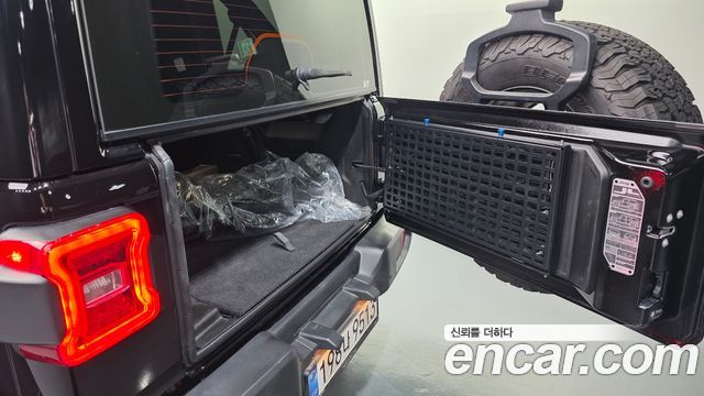 Jeep Wrangler (JL) 2.0 Rubicon Power Top 4Door 2025 — фото 33
