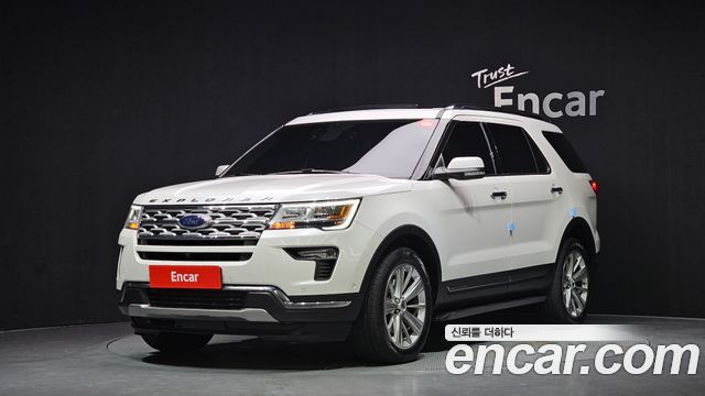 Ford Explorer 2.3 Limited 4WD 5th