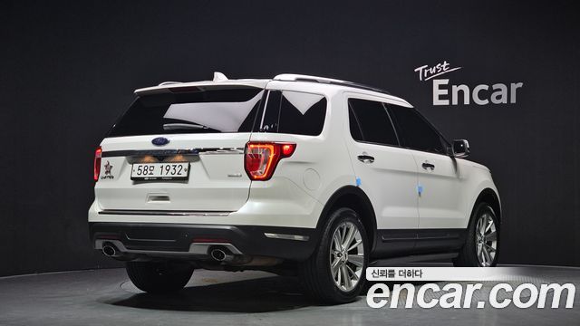 Ford Explorer 2.3 Limited 4WD 5th 2019 — фото 2