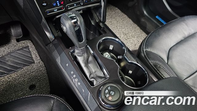 Ford Explorer 2.3 Limited 4WD 5th 2019 — фото 9