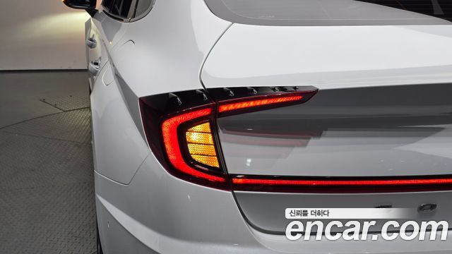 Hyundai Sonata (DN8) 2.0 Premium Plus 2022 — фото 29