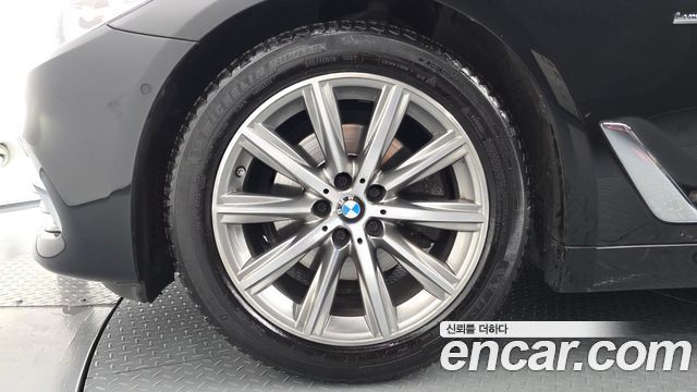 BMW 5 Series (G30) 520i Luxury 2018 — фото 5