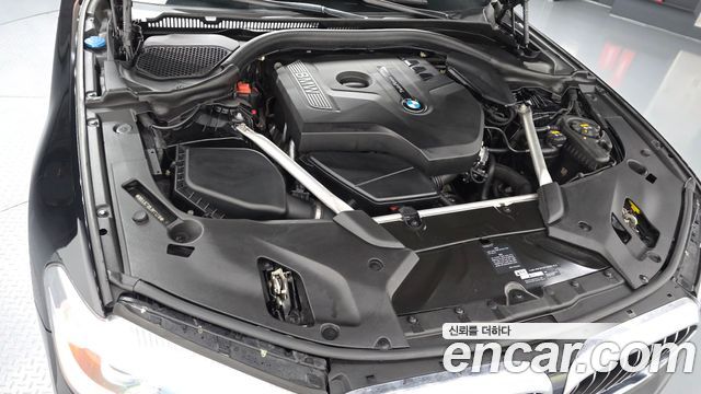 BMW 5 Series (G30) 520i Luxury 2018 — фото 6