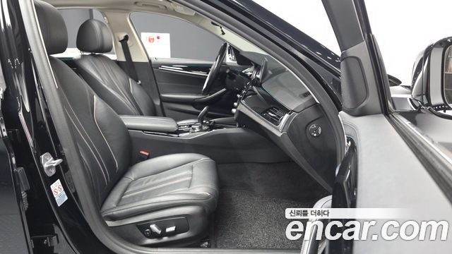 BMW 5 Series (G30) 520i Luxury 2018 — фото 11