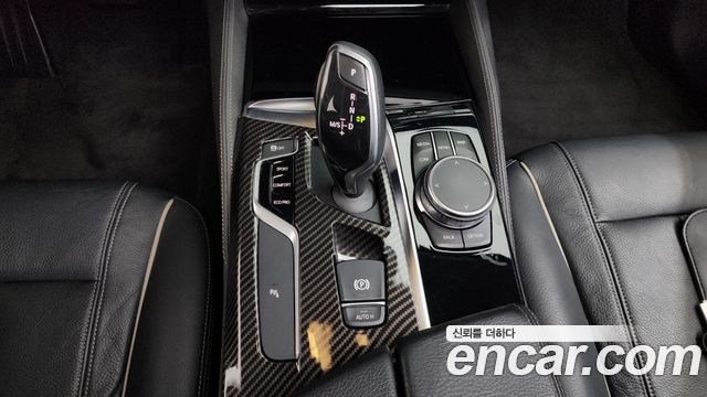 BMW 5 Series (G30) 520i Luxury 2018 — фото 9