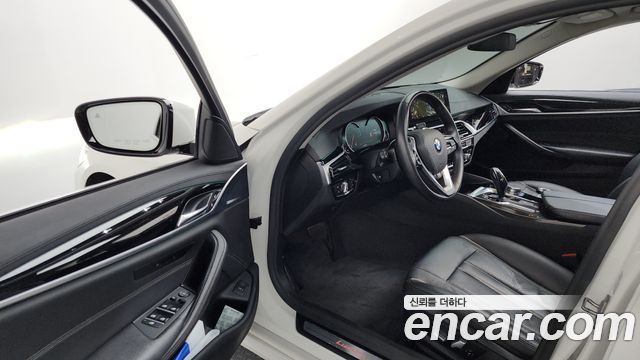 BMW 5 Series (G30) 520i Luxury 2018 — фото 10