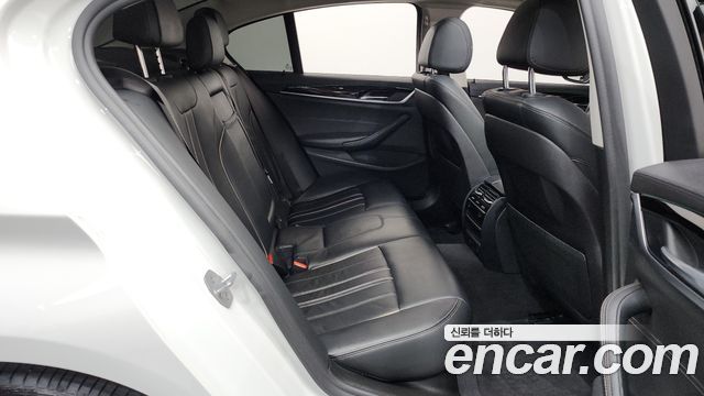 BMW 5 Series (G30) 520i Luxury 2018 — фото 16