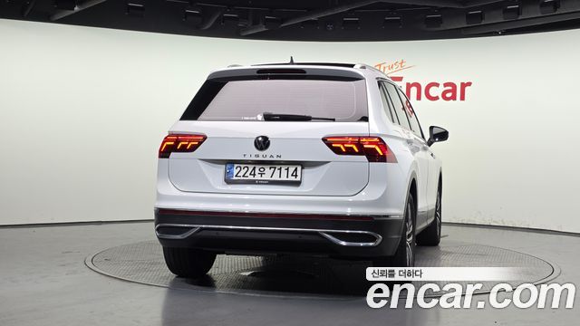 Volkswagen Tiguan (II) 2.0 TDI Prestige 2023 — фото 4