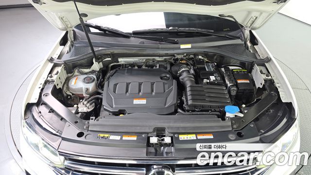 Volkswagen Tiguan (II) 2.0 TDI Prestige 2023 — фото 6