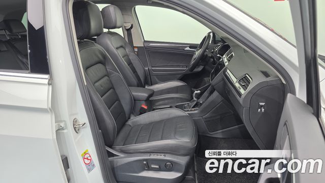 Volkswagen Tiguan (II) 2.0 TDI Prestige 2023 — фото 11