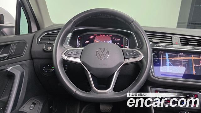 Volkswagen Tiguan (II) 2.0 TDI Prestige 2023 — фото 13